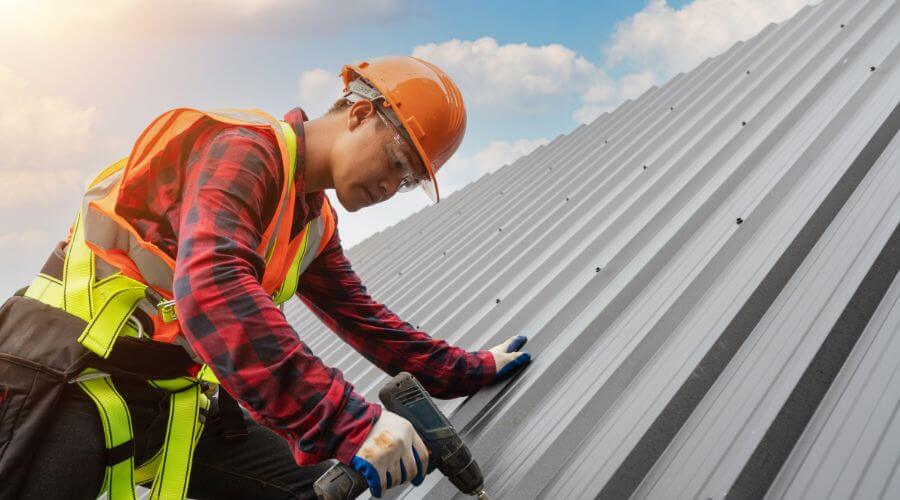 Professional Emergency Roof Repairs services in Mount Olive, NC
